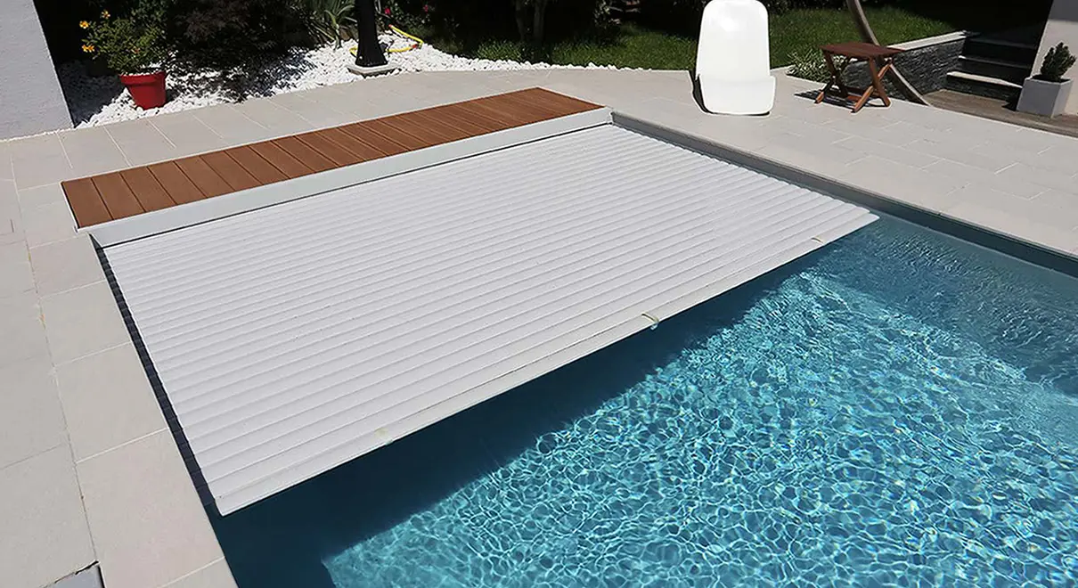 Poolabdeckung
