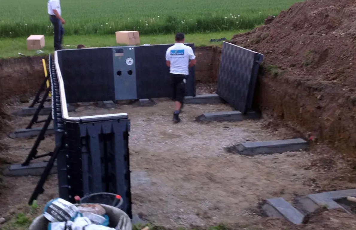 Poolbau Plauen Montagearbeiten